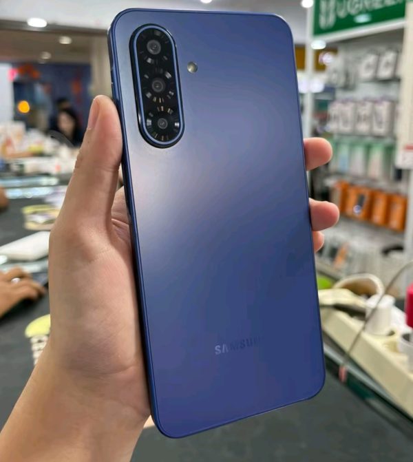 Samsung Galaxy A17 watu